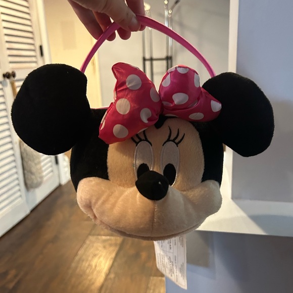 Minnie Mouse Plush Basket with Polka Dot Bow - Picture 2 of 4